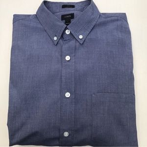 J. Crew L/S Men’s Casual Dress shirt. Sized large. Denim look crisp 100% Cotton